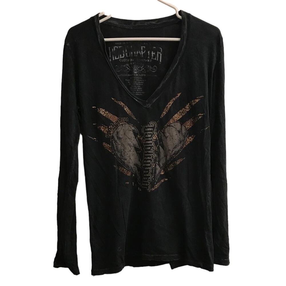 Red Chapter Clothing Heart Breaker, Trouble Maker V-neck Shirt size Medium